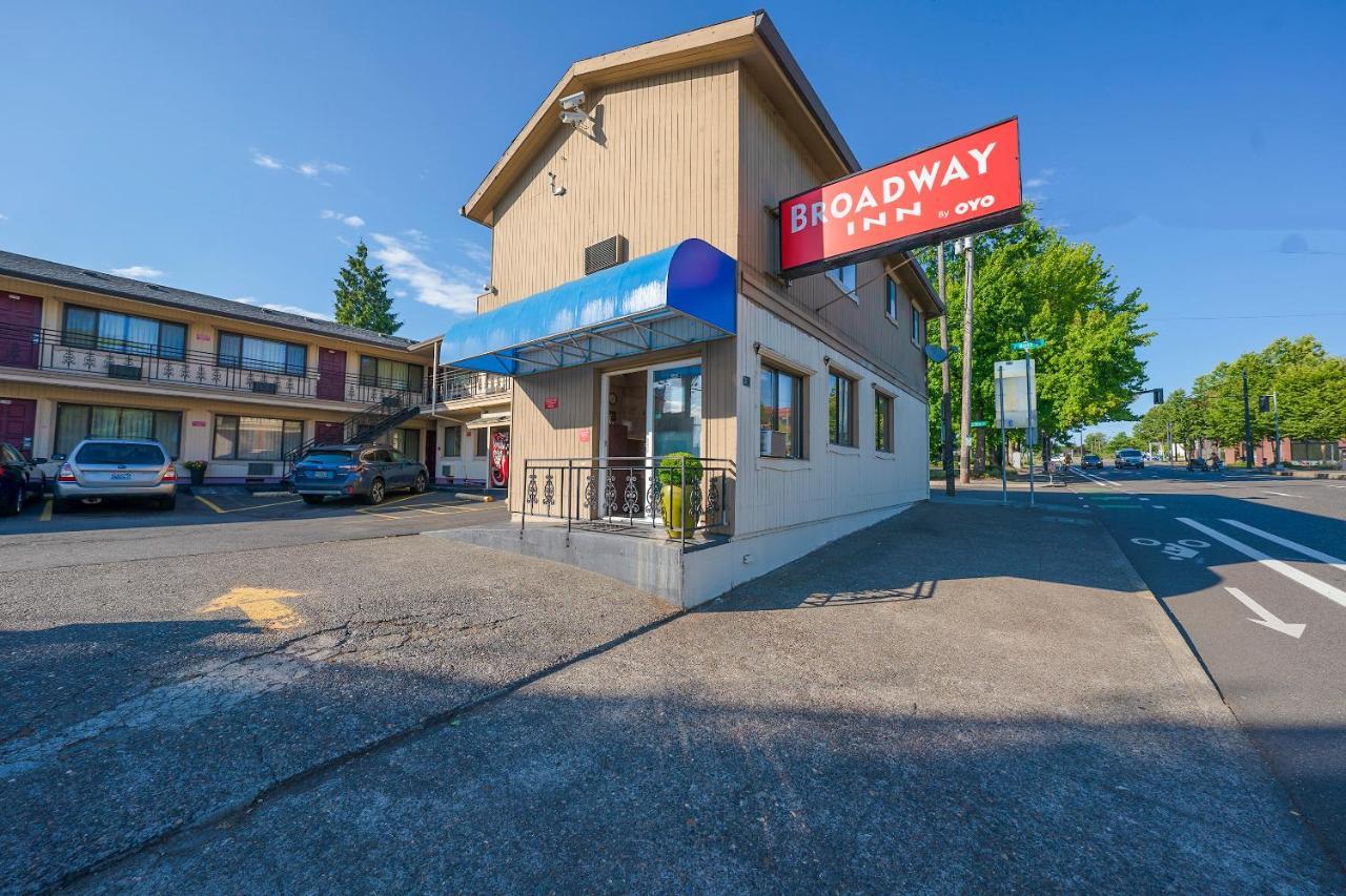 Broadway Inn Portland Downtown Exterior photo