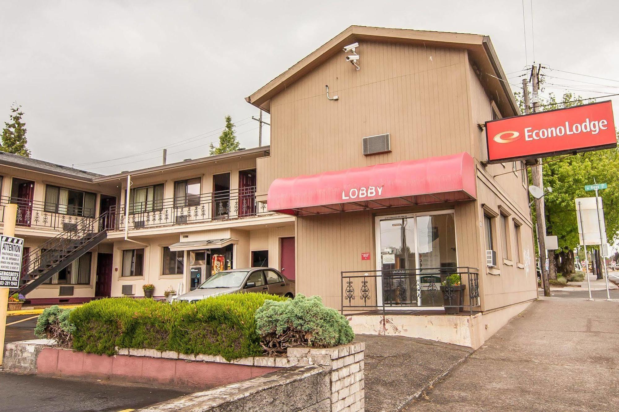 Broadway Inn Portland Downtown Exterior photo